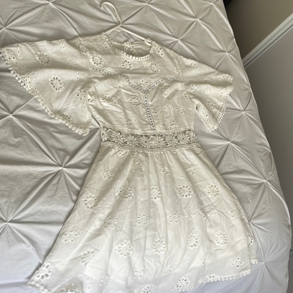 Backless linen white waist cutout dress size SMALL